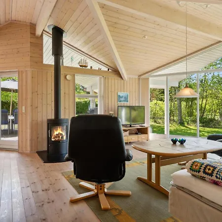 Nyaraló Stunning In With Sauna Glesborg